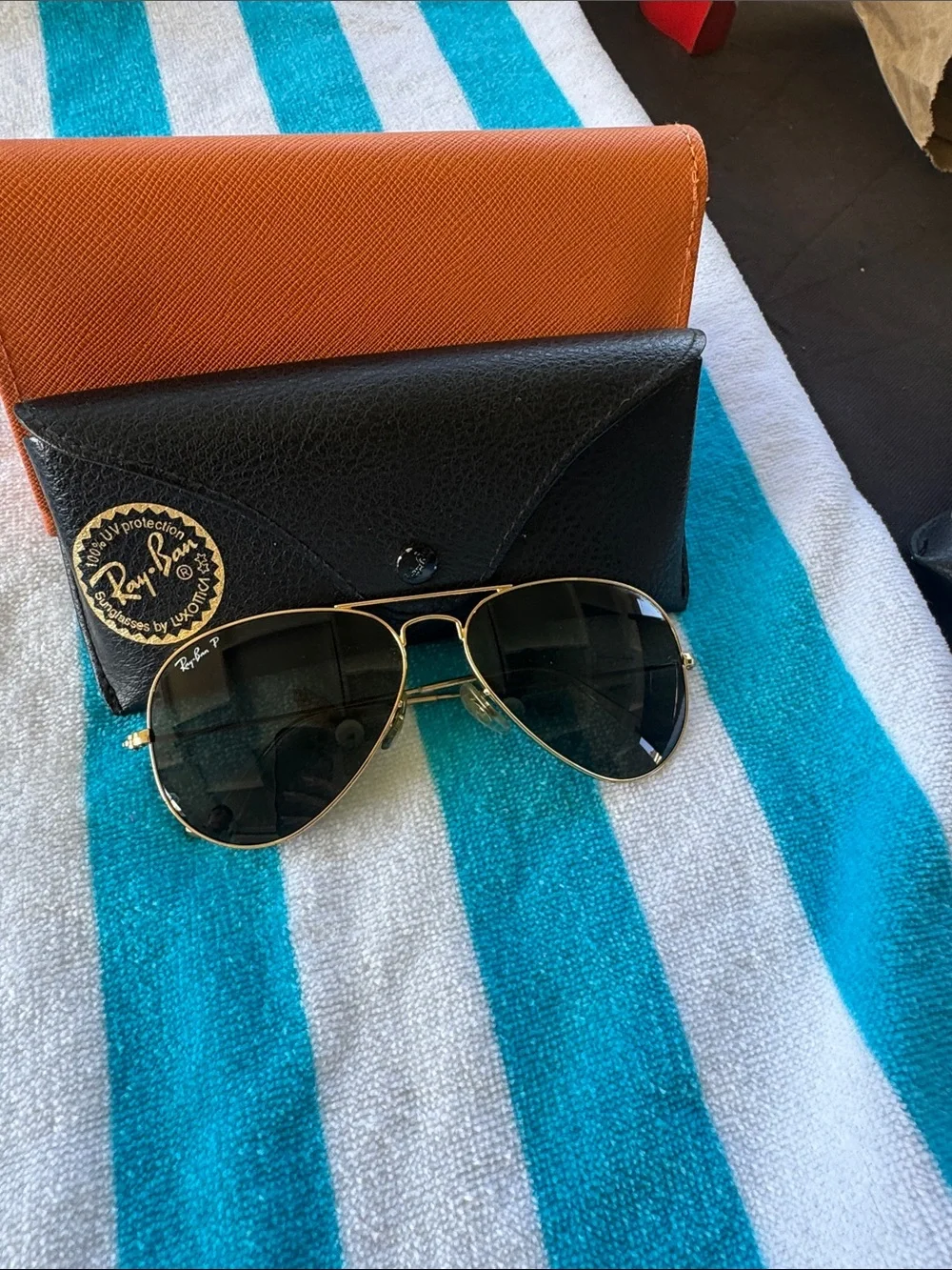 Ray-Ban Aviator Sunglasses Gold Frame with Black Lenses